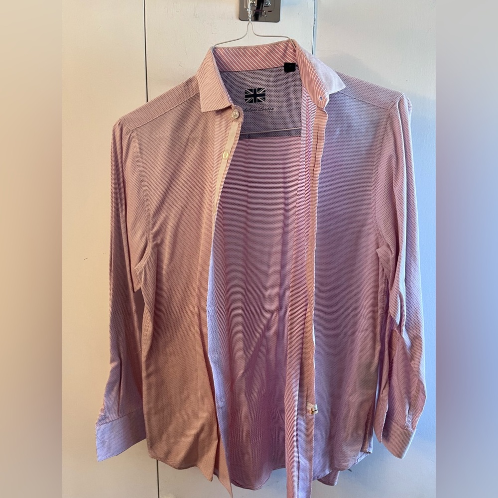 Michelson’s London button-down casual shirt